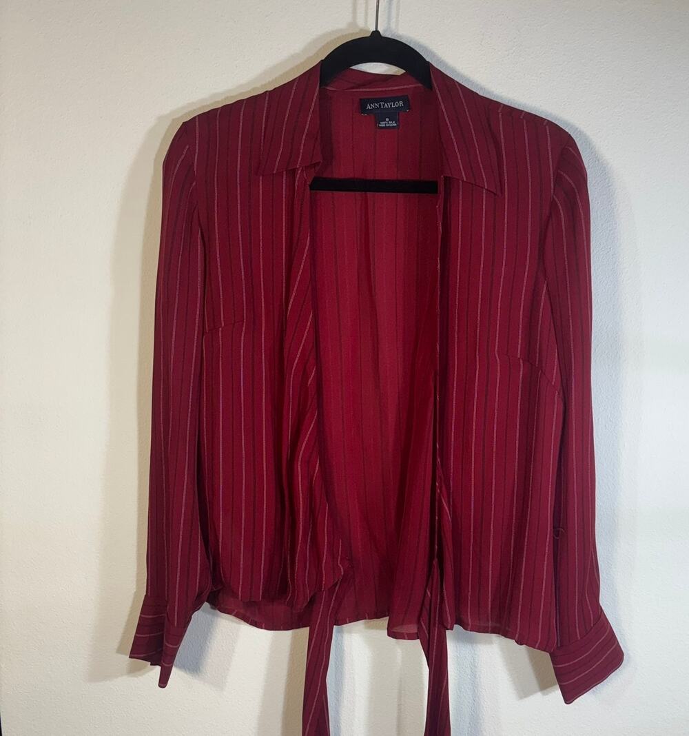 Ann Taylor Womens 8 Red 100% Silk Striped Wrap Tie Blouse Long Sleeve Y2K